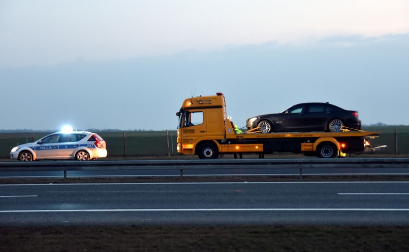 Limuzyna BMW z prezydentem Andrzejem Dudą wypadła z autostrady