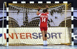 MŚ piłkarek ręcznych: Łzy Polek. Po porażce z Węgrami straciły szanse na awans do 1/8 finału