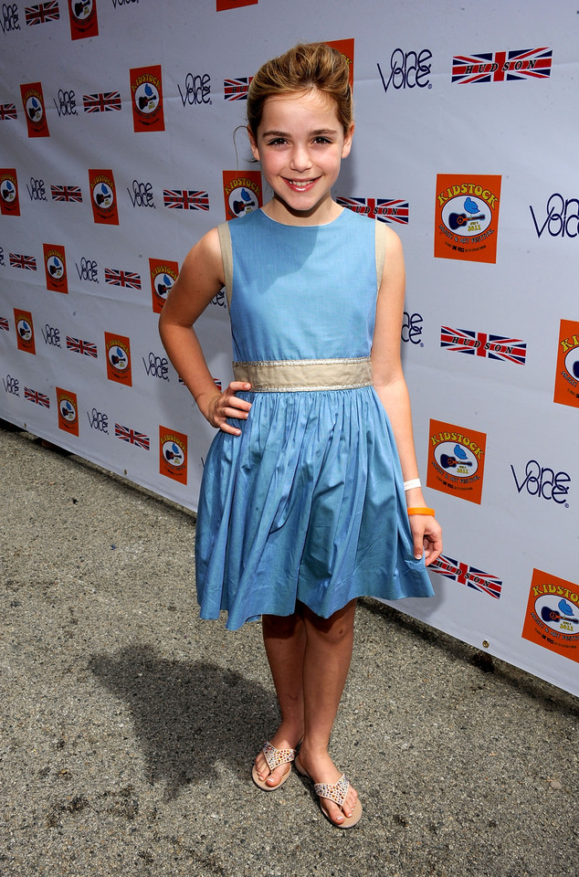 Kiernan Shipka na gali Kidstock To Benefit