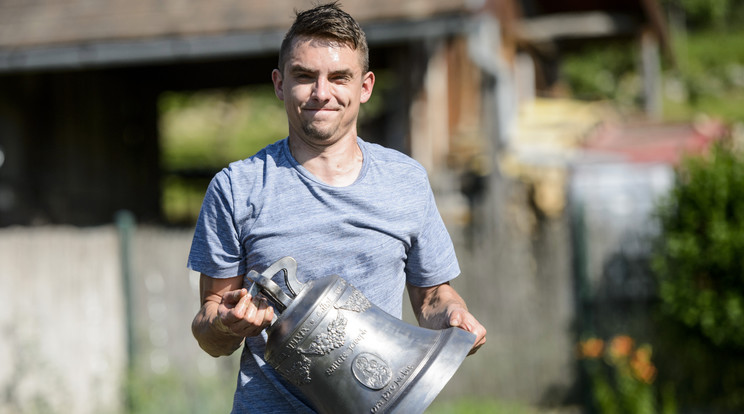 Róbert alig 3 éves volt, amikor már arról ábrándozott, hogy készít egy harangot / Fotó: MTI Komka Péter