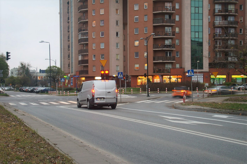 Skrzyżowanie ulic Rudnickiego i Kochanowskiego w Warszawie