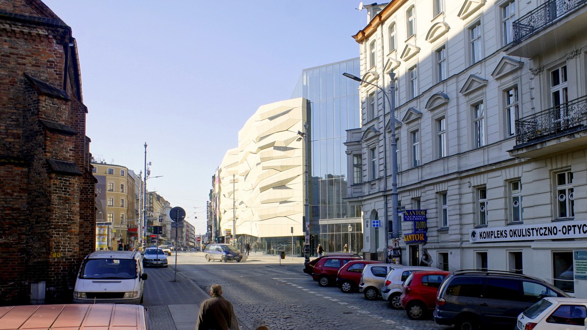 Na początku września rozpocznie się przebudowa jednej z głównych ulic Poznania, ul. Święty Marcin. W piątek podpisana została umowa z wykonawcą inwestycji, spółką Budimex.