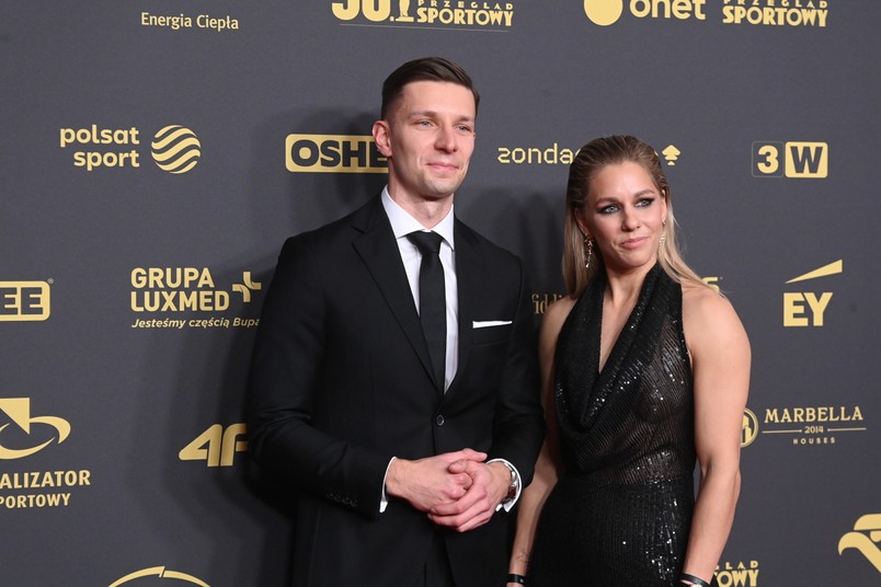 Mistrzyni olimpijska we wspinaczce na czas Aleksandra Mirosław z mężem i trenerem Mateuszem Mirosławem przed Galą Mistrzów Sportu w Warszawie