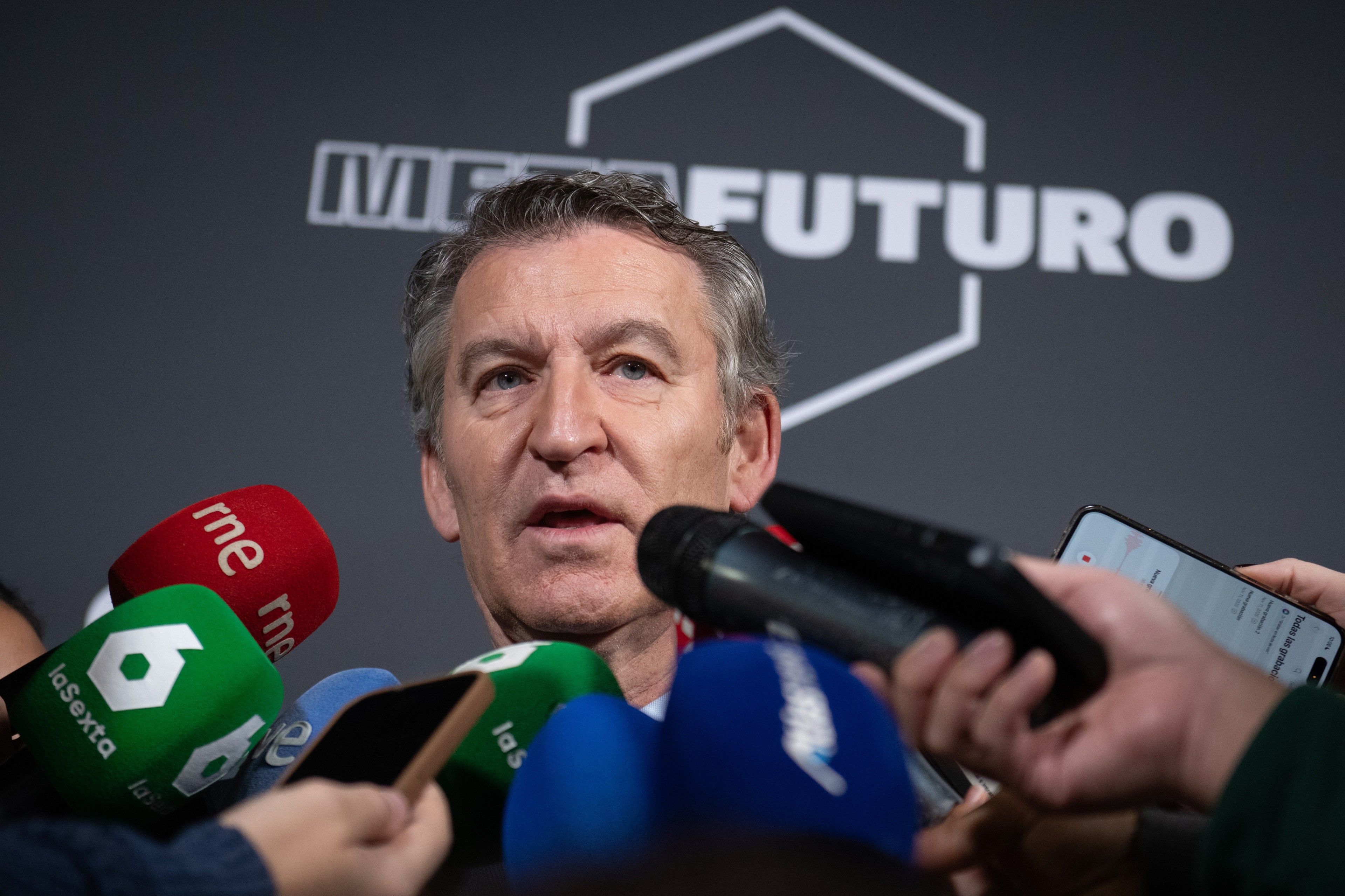 Mazón dejará también la presidencia del PPCV tras dimitir