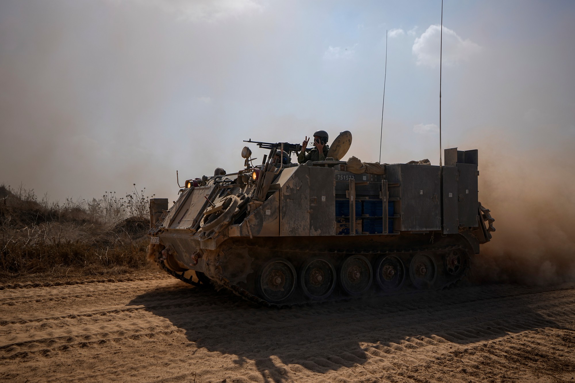 Mobilizácia Izraela pri hranici s pásmom Gazy.