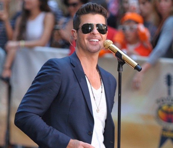 1. Robin Thicke – 'Blurred Lines' (feat. T.I., Pharrell)