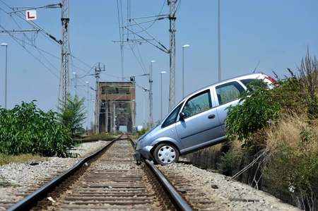 Izletanje vozila sa Pančevackog mosta