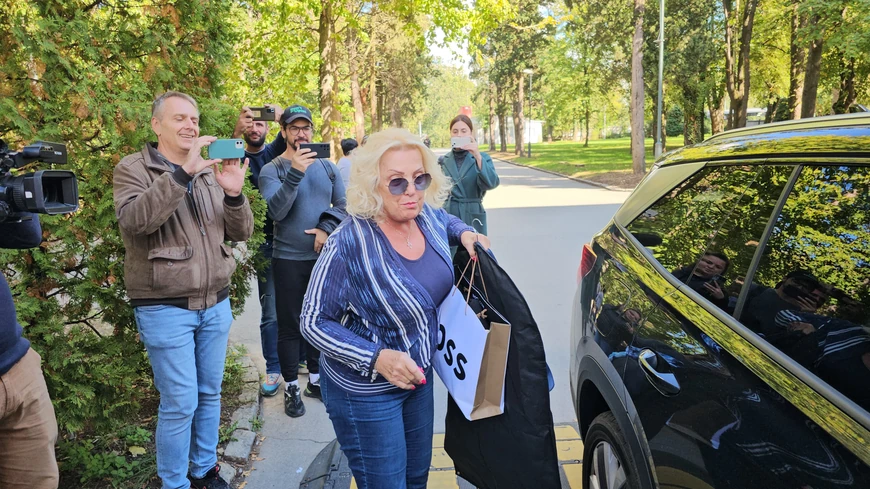 Snežana Đurišić sa dečkom nakon skandala na aerodromu