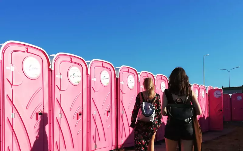 Toalety na Open&#39;er Festivalu 2018