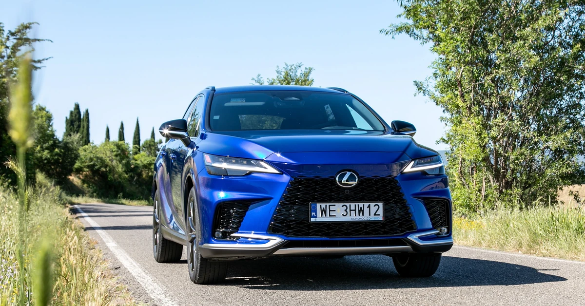 Nowy Lexus hitem. Wygląda świetnie, ma 309 KM i spala 6,4 l na 100 km