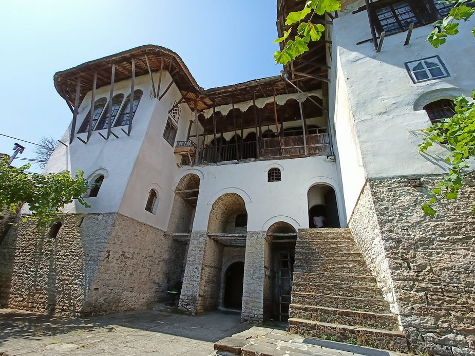 Gjirokastёr