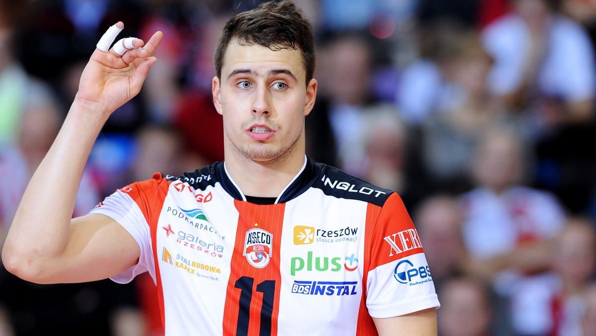 W środę o godzinie 20:30 Asseco Resovia Rzeszów zmierzy się w rewanżowym meczu pierwszej rundy play off Ligi Mistrzów z VfB Friedrichshafen. W Niemczech wicemistrzowie Polski wygrali 3:2, co oznacza, że ekipie z Rzeszowa każde zwycięstwo gwarantuje awans. Pełen optymizmu przed pojedynkiem jest rozgrywający wicemistrzów Polski, Fabian Drzyzga.