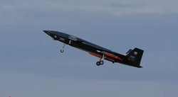 Turecki dron-myśliwiec "zestrzelił" F-16. Historyczny test nowej broni