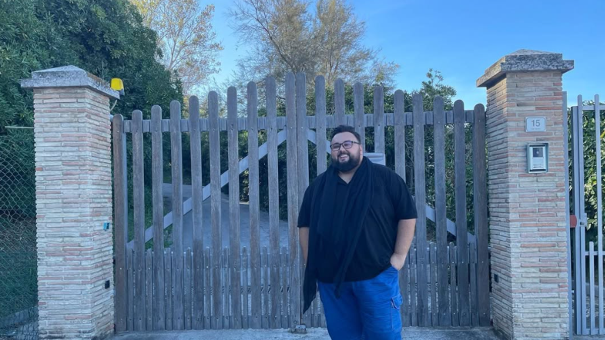 Pevač zbog viška kilograma nije hteo da napusti javnu scenu: 