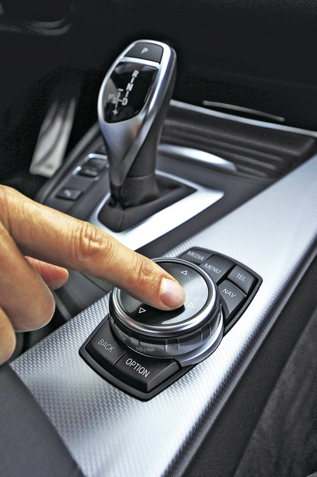 BMW serii 4, touchpad