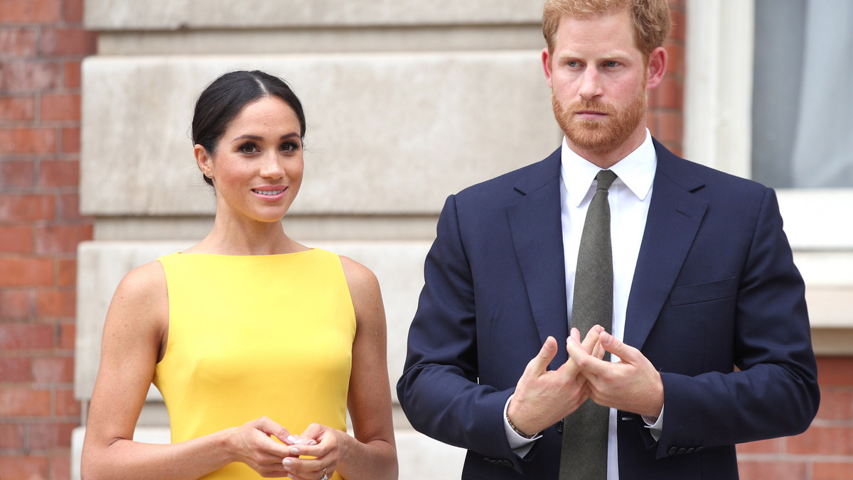 Meghan Markle w żółtej sukience