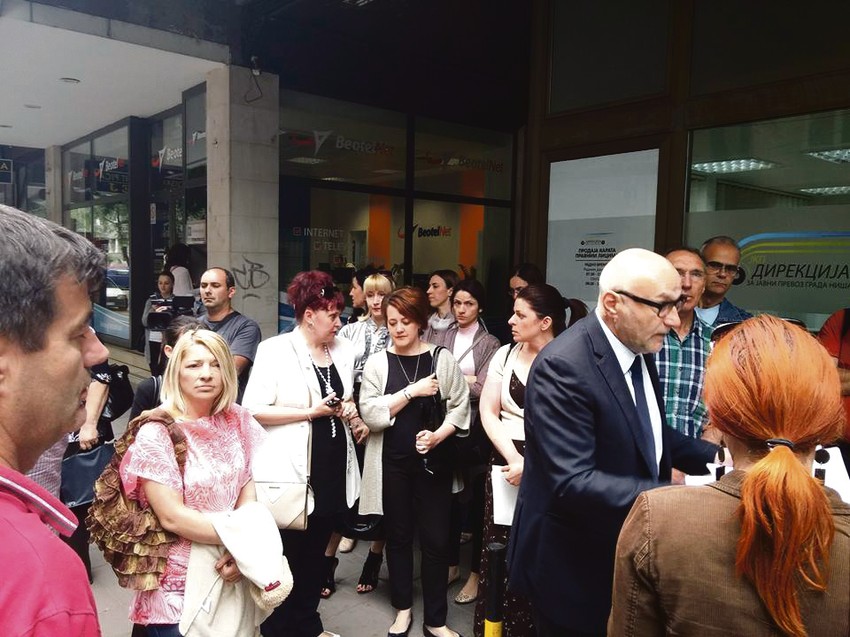 Roditelji i nastavnici pre nekoliko dana su već protestovali pred prostorijama Inspekcije rada