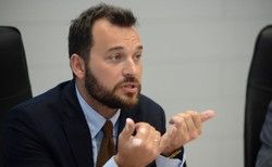 Arak o skutkach wojny w Ukrainie: Przedsiębiorcy się boją. Nie będą realizować inwestycji