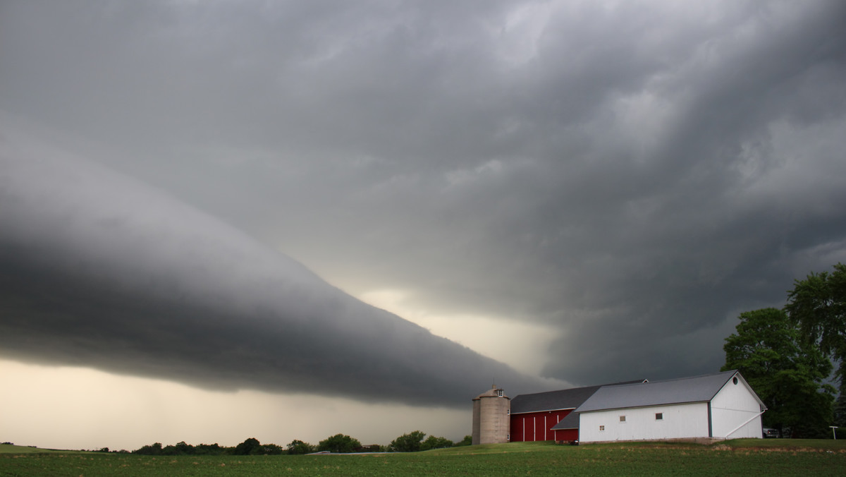 Światowa Organizacja Meteorologiczna zaktualizowała Międzynarodowy Atlas Chmur, którego poprzednia wersja pochodziła z 1987 roku. Dodano kilkanaście nowych chmur i zjawisk, jakie im towarzyszą. Prezentujemy zdjęcia i opisy najciekawszych.