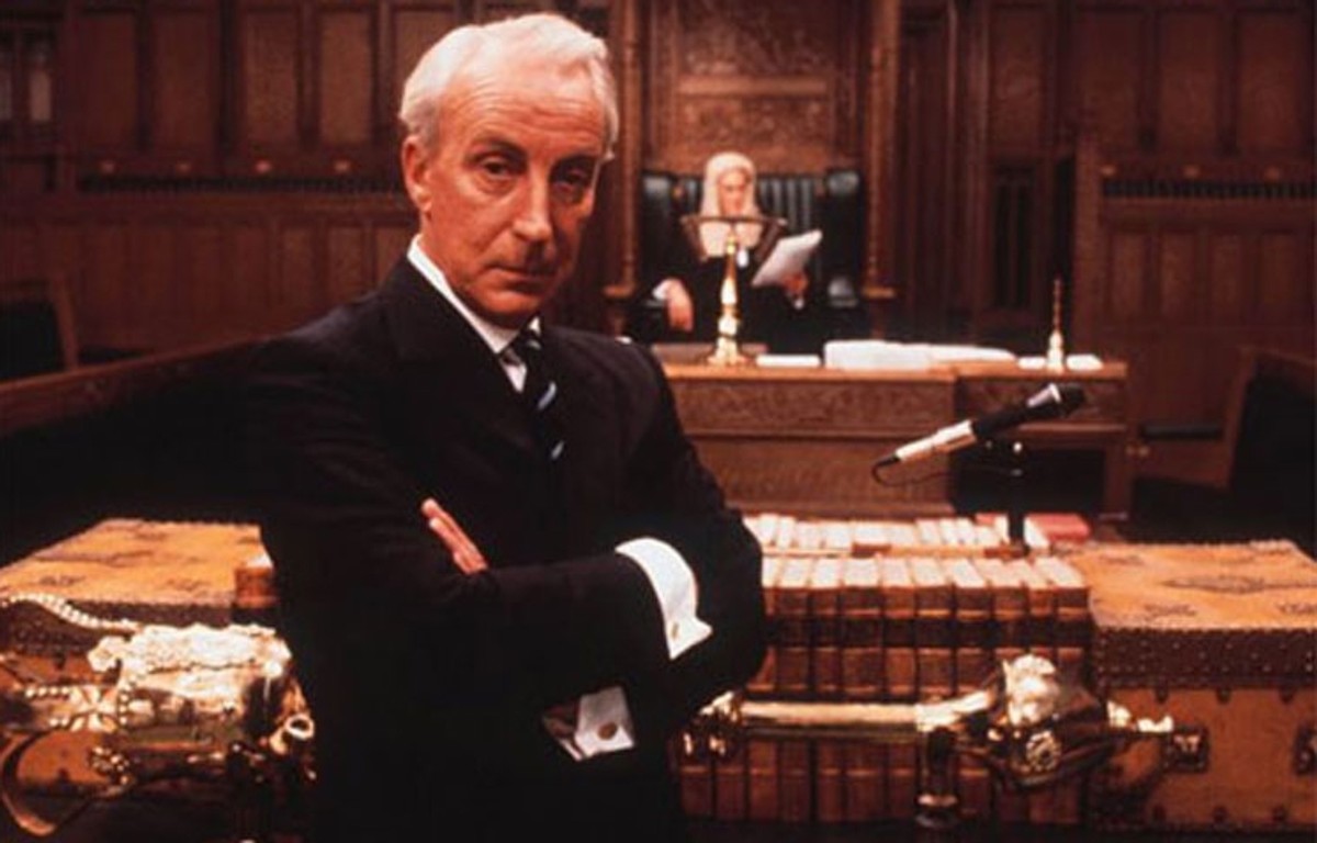 Ian Richardson w serialu "Rozgrywając królem"