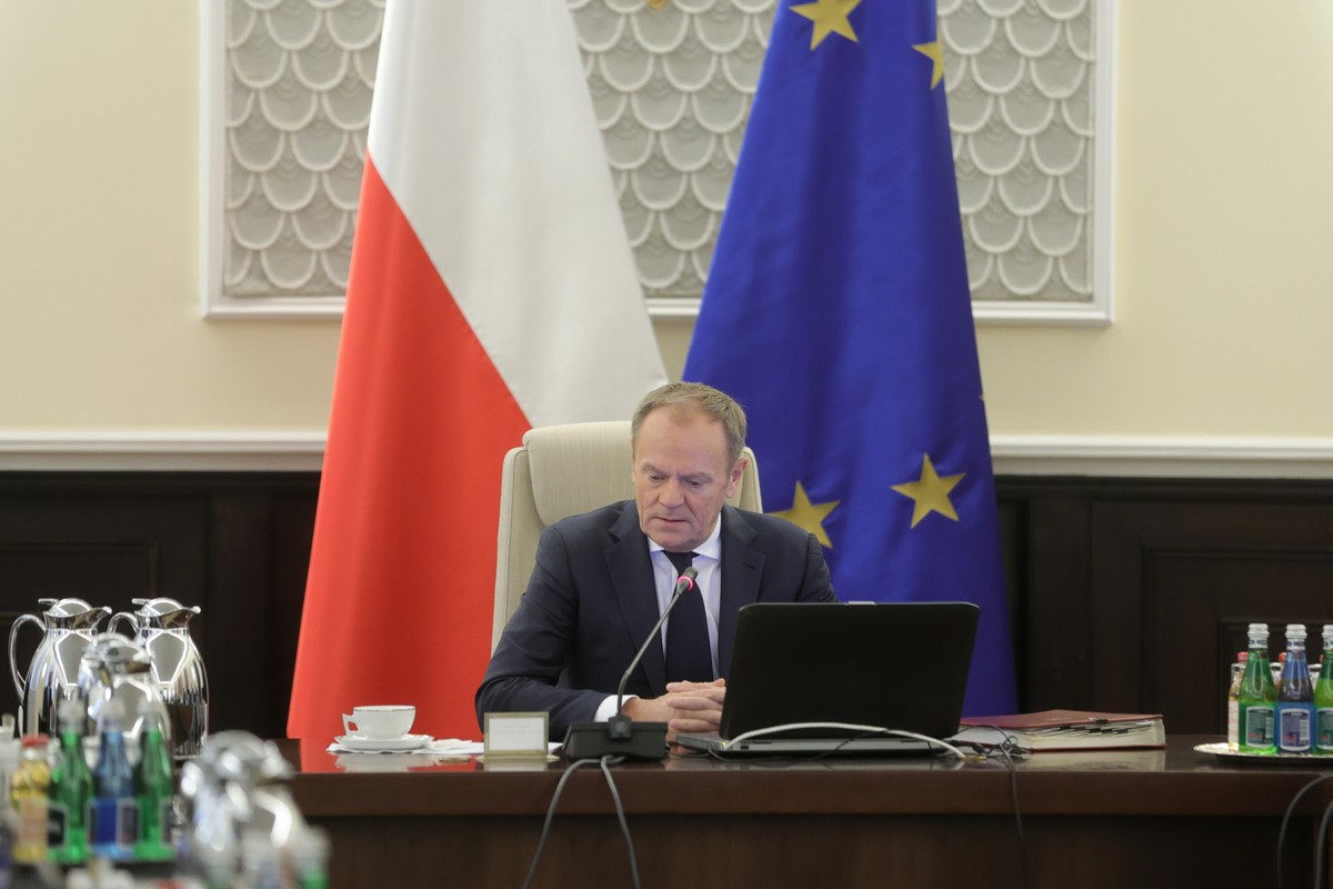 Donald Tusk, Gertruda Uścińska