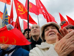 W Kijowie pobili się o rewolucję