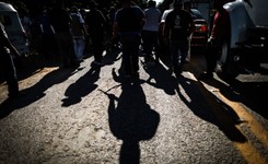 Woś: Wyrwij murom zęby krat... [OPINIA]