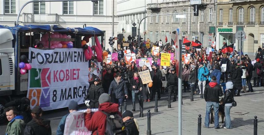 Manifa atakuje Tuska i Kościół. DUŻO ZDJĘĆ!