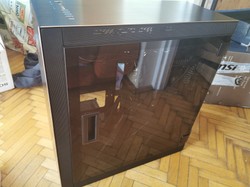 Luksusowa obudowa dla graczy. Oto MSI Sekira 500G