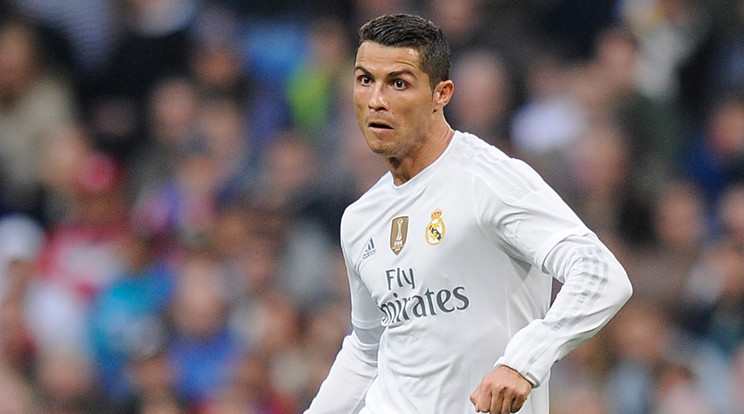 Ronaldo kőkeményen lövi meg a labdát/Fotó: Europress-Getty Images
