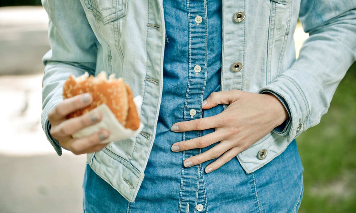 Te produkty dewastują wątrobę. Większość z nas sięga po nie codziennie