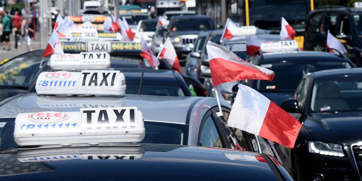 Protest taksówkarzy w Warszawie. Uwaga na utrudnienia!