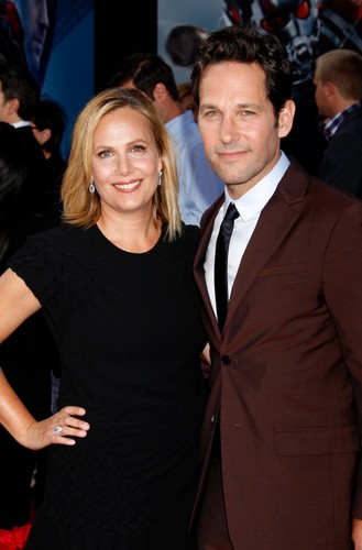 Paul Rudd z żoną Julie Yaeger na premierze 'Ant-Mana'