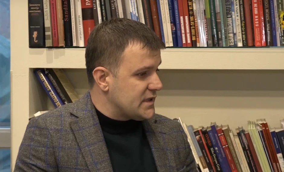 Ministar Husein Memić