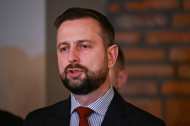 Wicepremier, szef Ministerstwa Obrony Narodowej (MON) Władysław Kosiniak-Kamysz poinformował, że razem ze Sztabem Generalnym przygotowywany jest program przeszkolenia wojskowego dla młodych