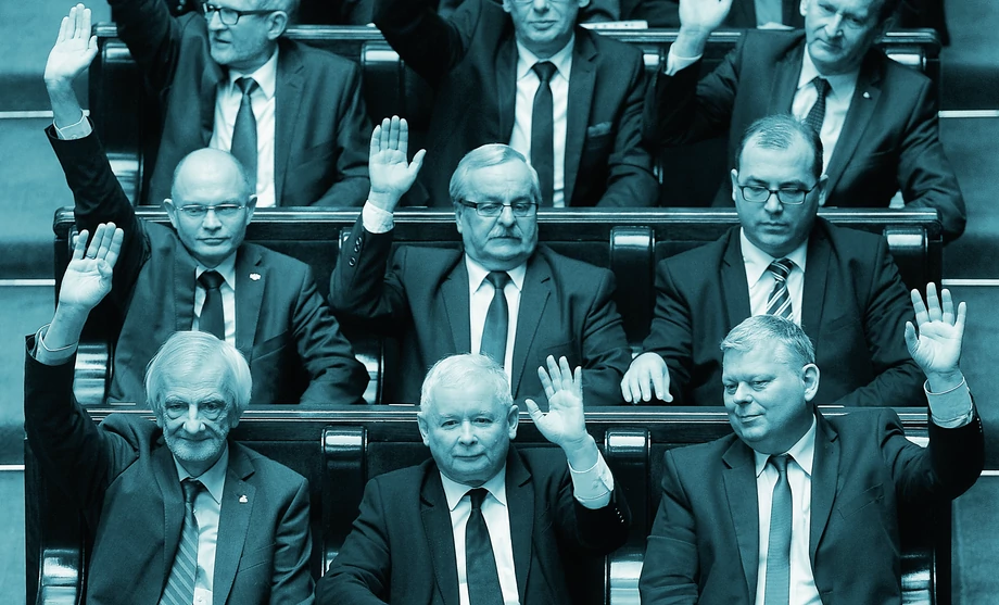 Luty 2016 r.: Sejm przegłosowuje ustawę o wprowadzeniu programu 500+. To głosowanie zmieni zasady gry na polskiej scenie politycznej