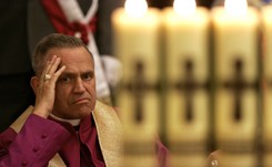 Oskarżyciel ks. Jankowskiego nie jest wiarygodny? 'Rz': Kiedyś pracował jako męska prostytutka i pomawiał ministra SLD