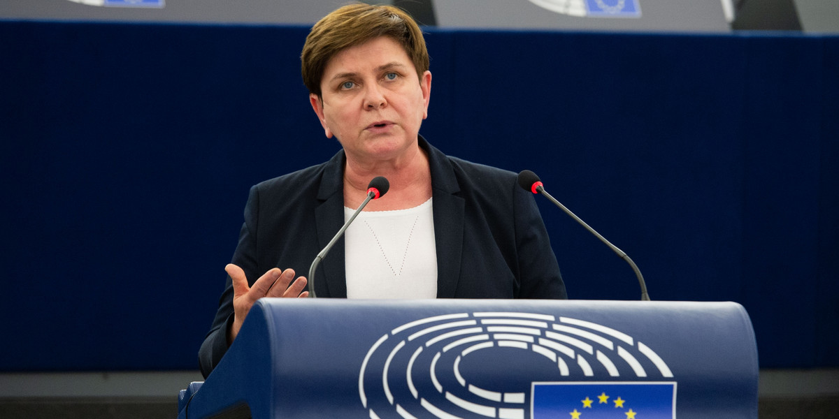 Beata Szydło oskarża Donalda Tuska, że ten "uruchomił ryskie boty".