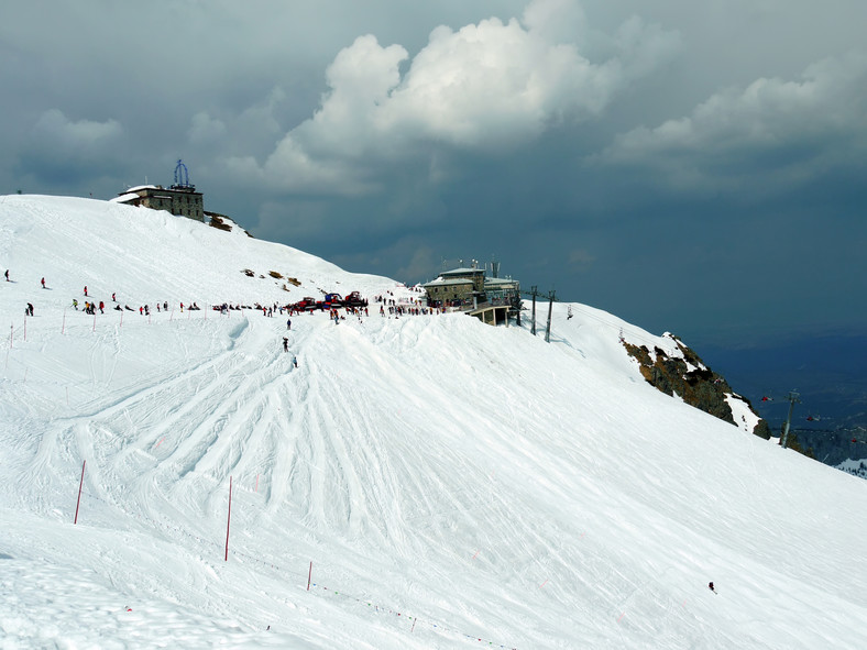 Na Kasprowym Wierchu leży ponad metr naturalnego śniegu