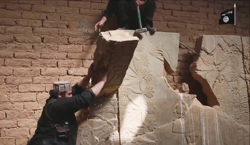 IRAQ NIMRUD (Islamic State releases video purportedly showing destruction of Nimrud)