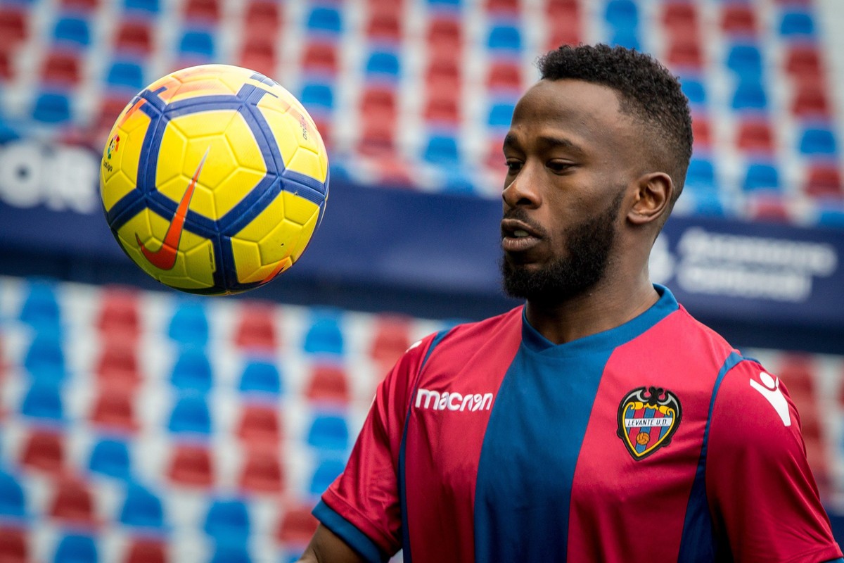Fahad Al-Muwallad w barwach Levante UD