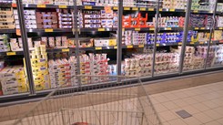 Najpierw masło, teraz mleko. Biedronka jeszcze przez jeden dzień rozdaje za darmo