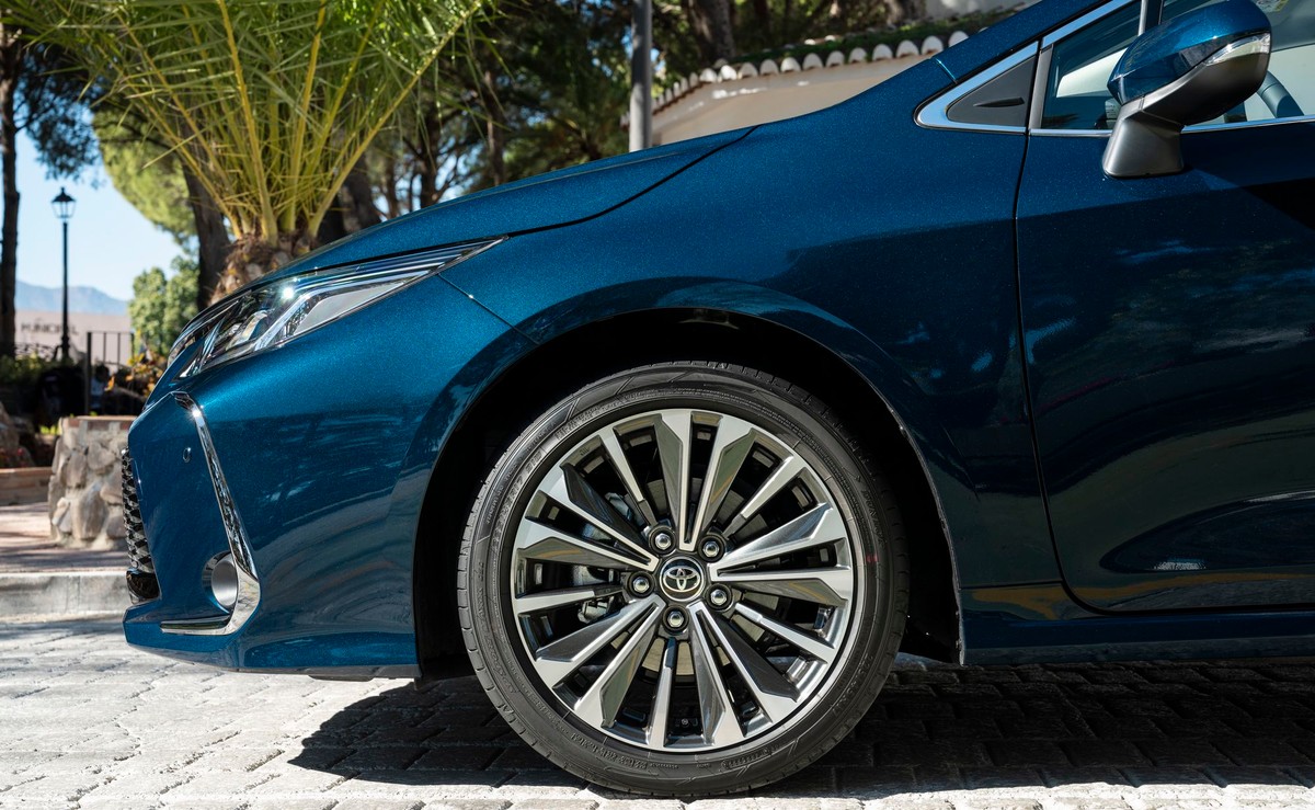 Toyota tnie ceny o 22 proc. Corolla kosztuje od 83 500 zł. Taksówkarze zachwyceni?