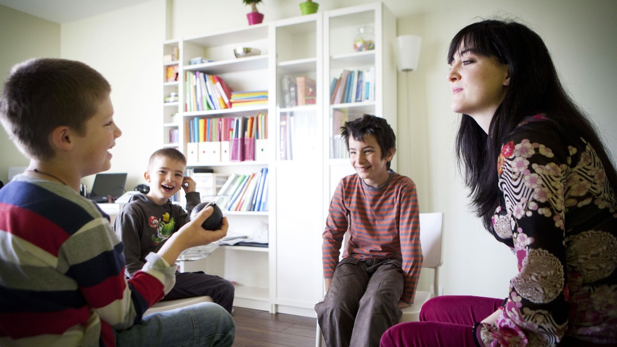 CHILD IN SPEECH THERAPY