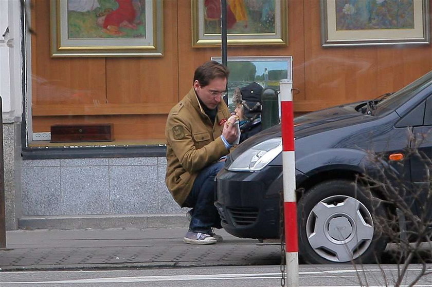 Piotr Kraśko zabrał syna Kostka na zimowy spacer