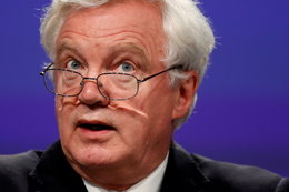 Bankers will get special travel rights in any Brexit deal, David Davis says
