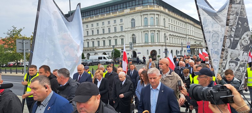 Delegacja PiS na miesięcznicy 10.06.2024 r.