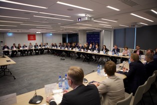 Fintech: Być liberalnym jak Litwa czy wymagającym niczym Niemcy?