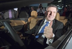 Wicepremier Piechociński narozrabiał za kierownicą! ZDJĘCIA