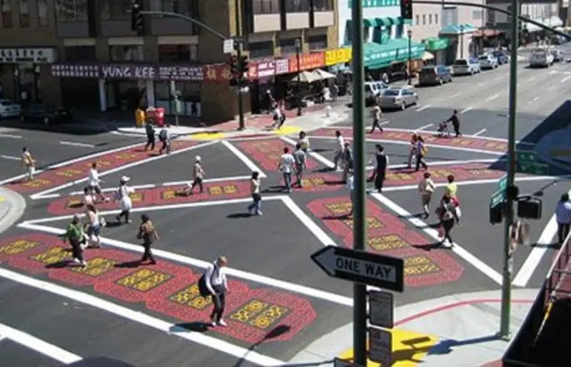 Oakland-Chinatown-Pedestrian-Scramble